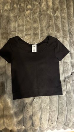 Girl’s Athleta cropped top size M