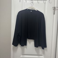 Barely worn black open front cropped sweater
