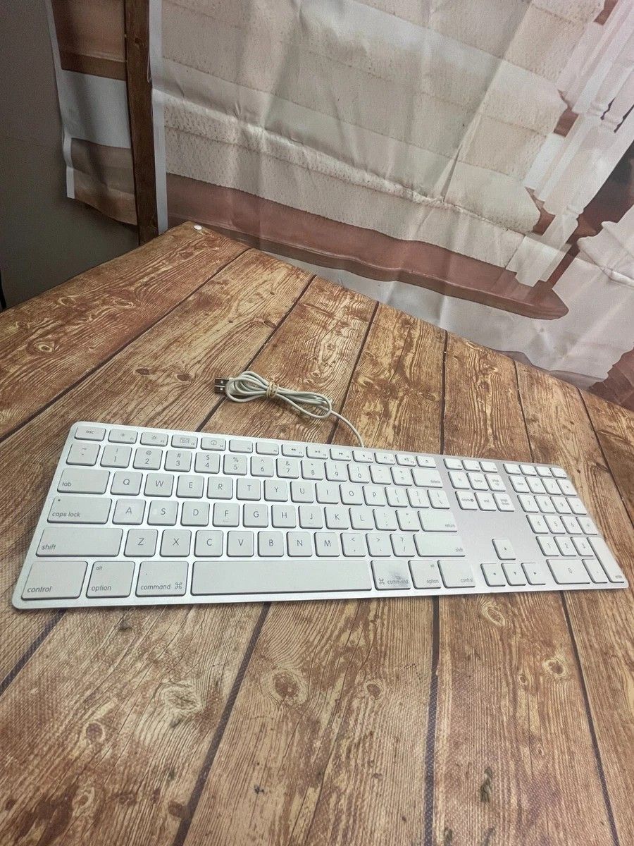 Wired Apple Magic Keyboard
