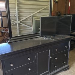 Dresser With Mirror And 32” Samsung HD TV