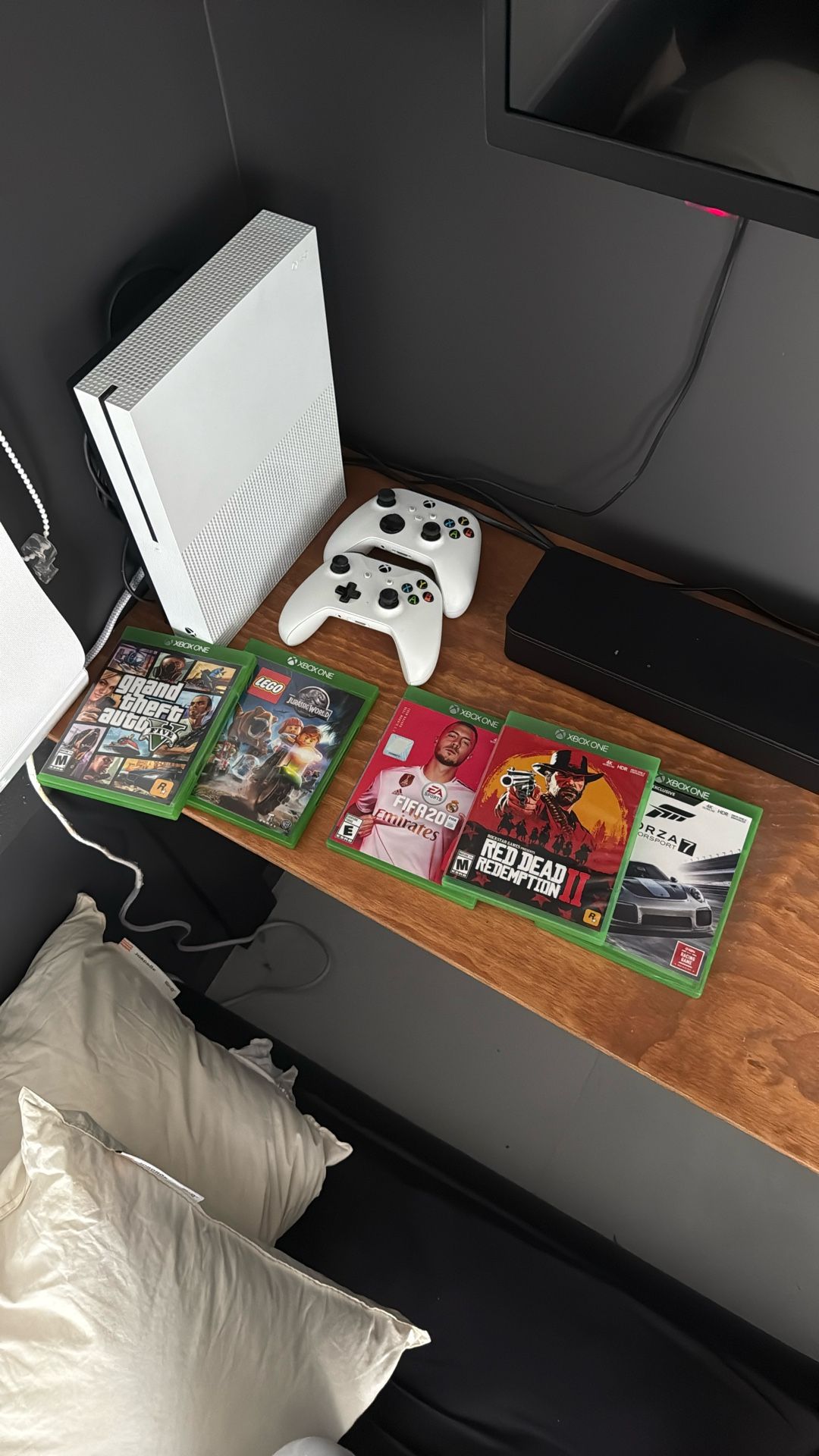 Xbox One With 2 Controllers And Games