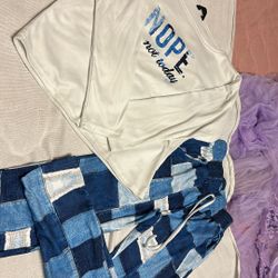 Outfit size large eight bucks