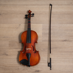 3/4 Size Violin with Bow & Case – Excellent Condition