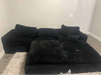 area rug and couch set