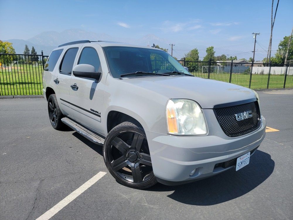 2011 GMC Yukon Denali