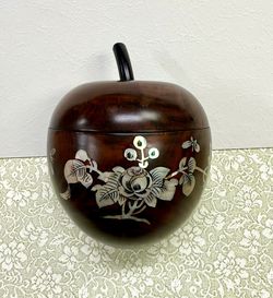 Precious Hawaiian acacia wood