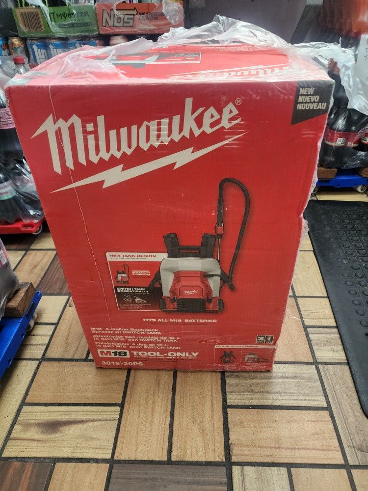 M18 18V 4 Gal. Cordless Battery Powered Backpack Pesticide Sprayer w/Switch Tank Interchangeable Capability (Tool-