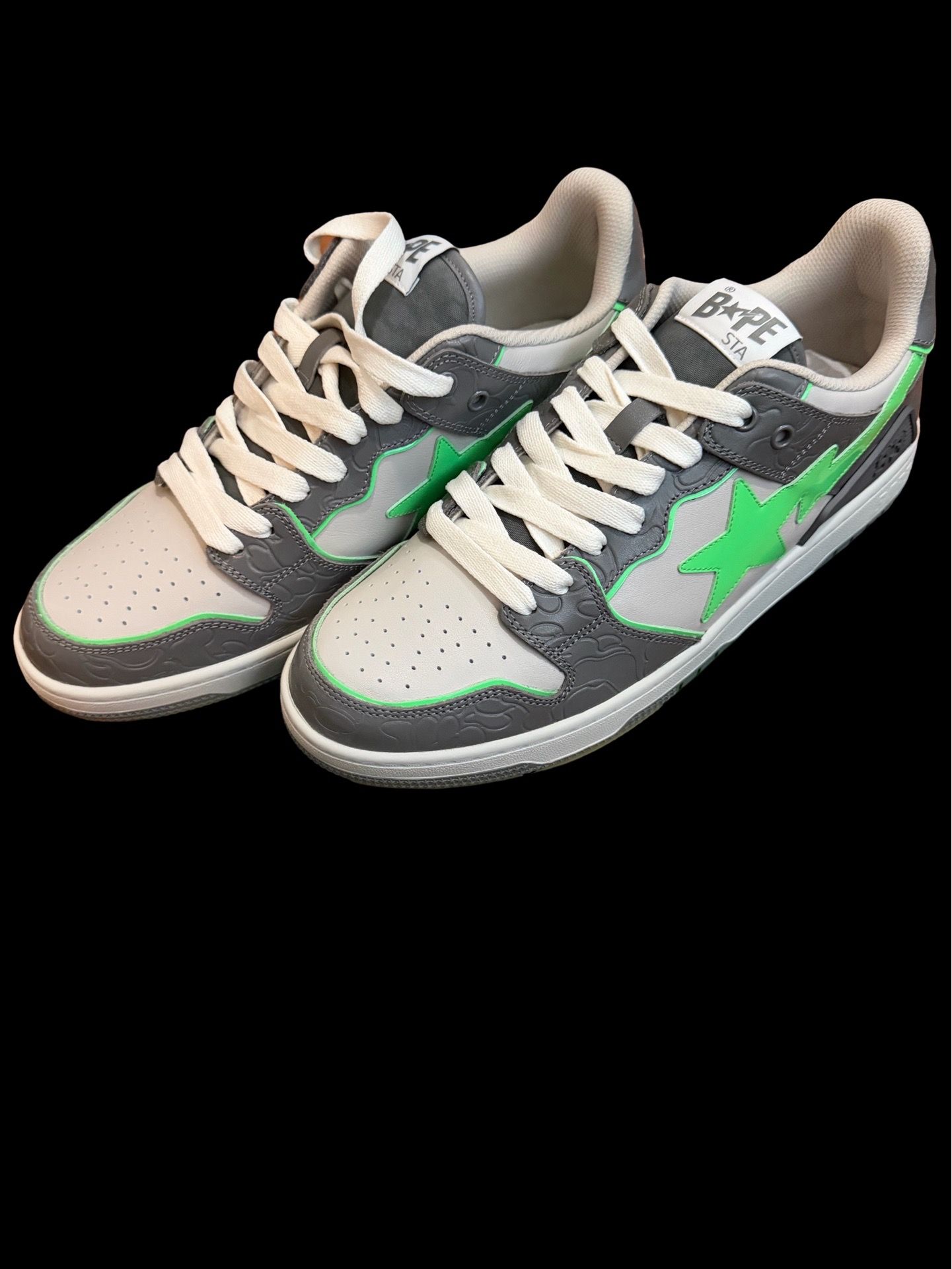 Size 11 - A bathing ape Sk8 Sta Grey/Green.