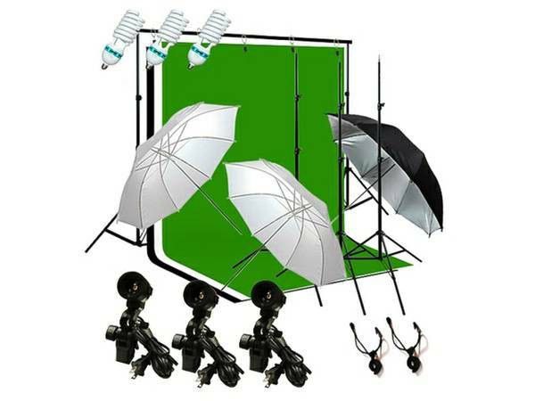 Photography lighting kit with backdrop stands and umbrellas