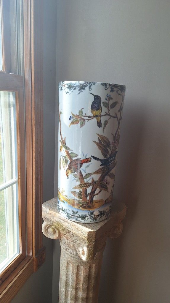 BEATYFUL  BASE LIKE NEW $45