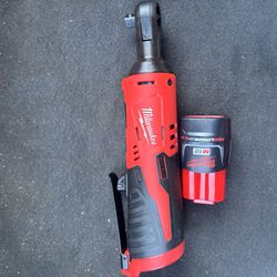 M12 3/8 Ratchet And 3.0 Battery 