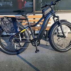 1st gen Aventon Adventure BLACK  eBike