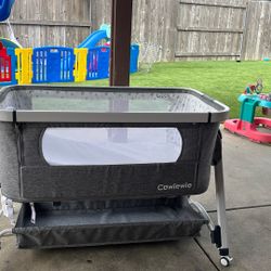 Cowiewie Baby Bassinet