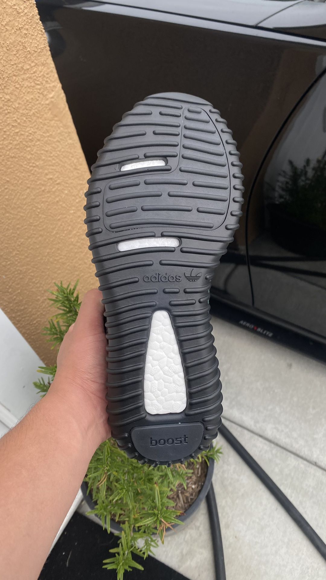 Adidas Yeezy 350 Pirate Black Size 9.5 Release for Sale in Lakewood, CA -