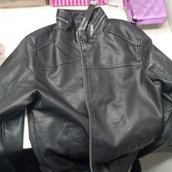 MUST HAVE LEATHER JACKET!!!