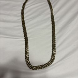 Necklace With Medallion 