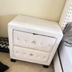 Nightstand 