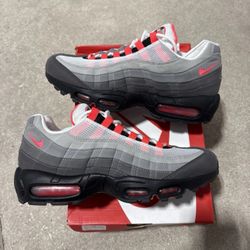 Size 9.5 US - Nike Air Max 95 OG Solar Red Gently Worn