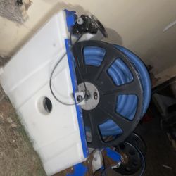 Hydracradle125 gallon solution tank with holes