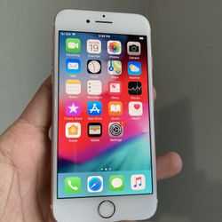 iPhone 7. Like New And Unlocked!