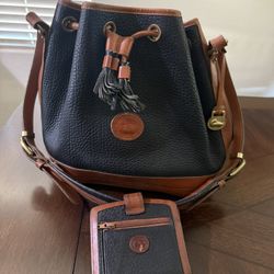 Dooney and Bourke Leather Purse