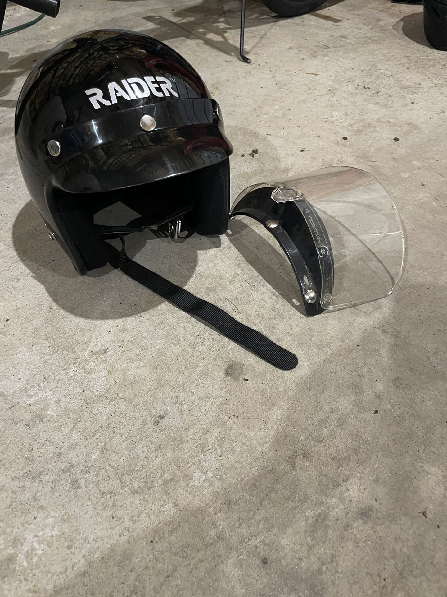 Raider DOT Bike Helmet