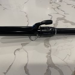 Le Angelique 1.5” Curling Iron w/Clip & 8” Barrel