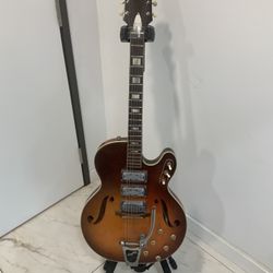 Harmony Guitar 1964 Model 1454 3 Pups With Bigsby In TKL case.  Clean. 