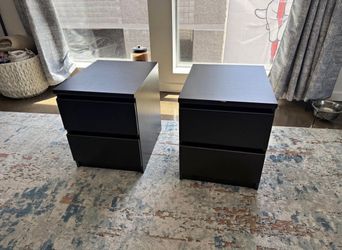 Black night stands