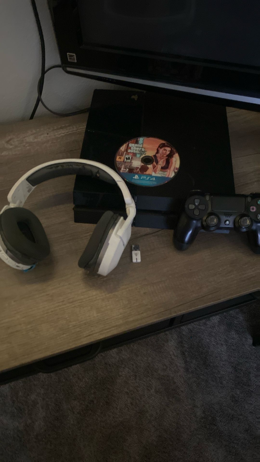 PS4 With Headset And GTA5 Disc