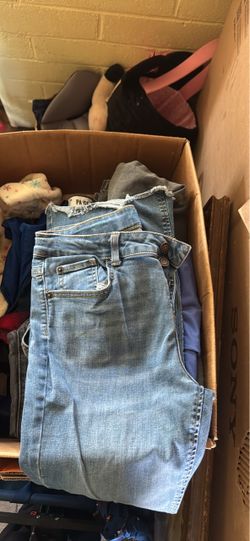 Paige Light Wash Denim Jeans/ girls clothes box