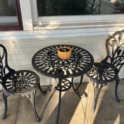 3-Piece Outdoor Bistro Patio Set – Table + 2 Chairs