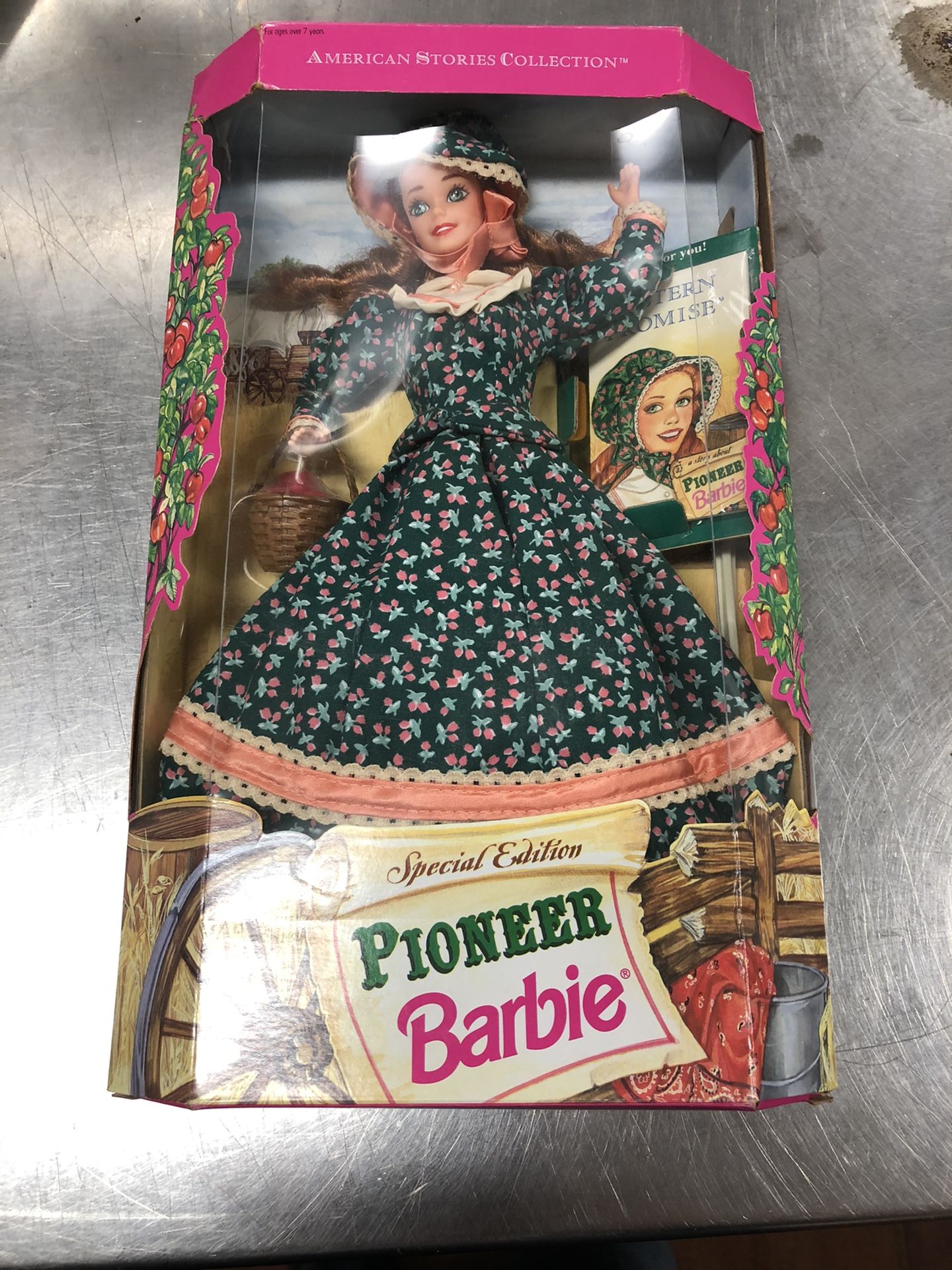 Barbie- Special Edition Pioneer Barbie