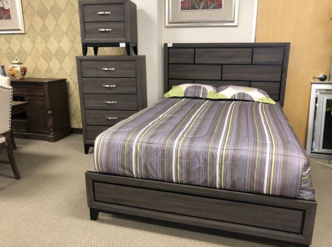 Brand New Gray Panel Bedroom Set, Bedroom Furniture (bed frame, Dresser, mirror, nightstand)