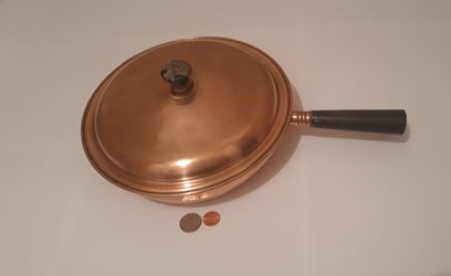 Vintage Metal Copper Pan with Lid, Made in Italy, 14" Long and 9" x 2" Pan Size, Kitchen Decor, Shelf DIsplay. This Could Use a New Handle