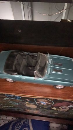 Light Blue Classic Convertible Diecast Model Car