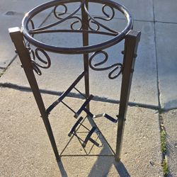 Metal Water Despensor Stand