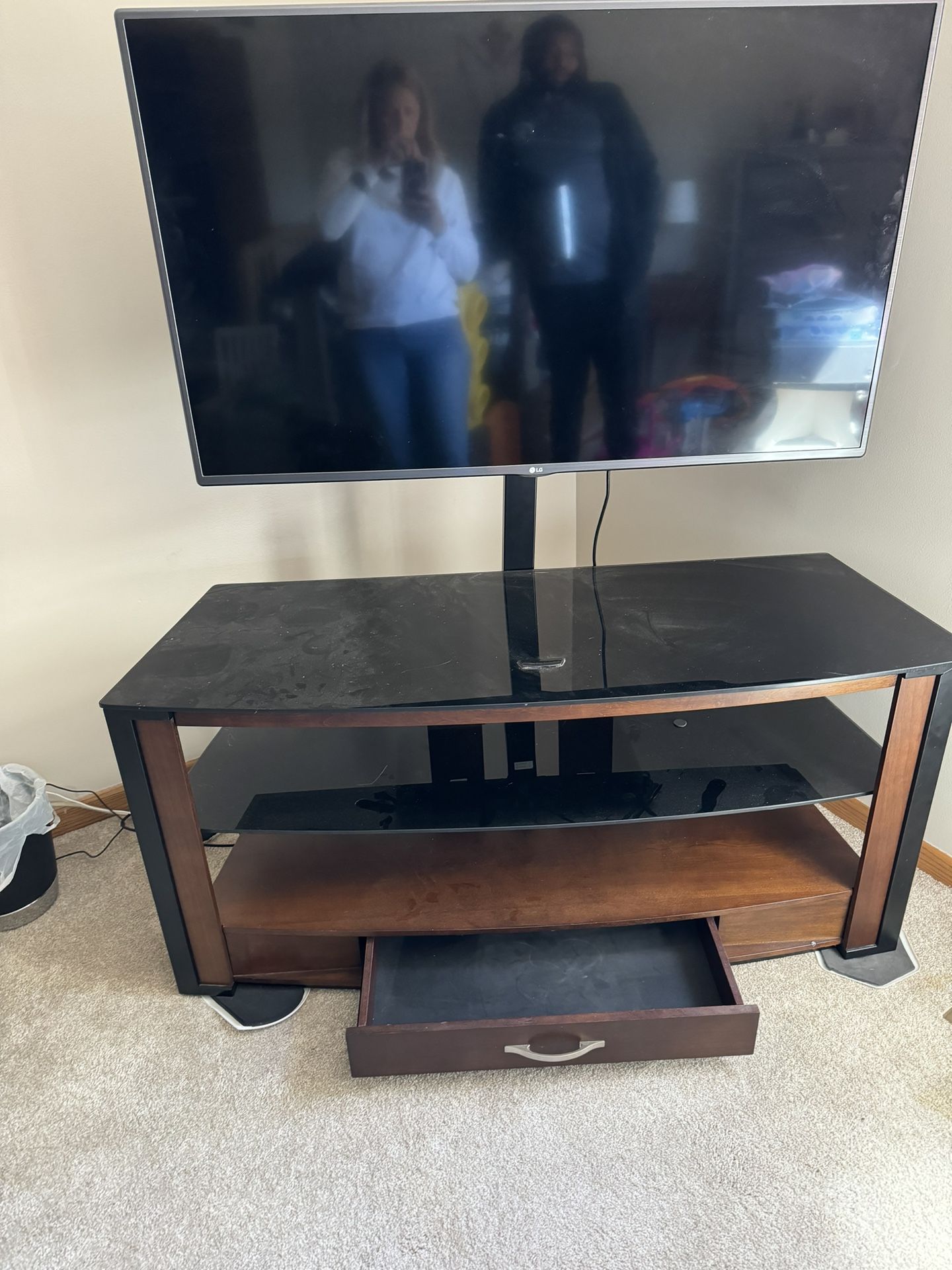 Tv Stand for Sale in Naperville, IL OfferUp