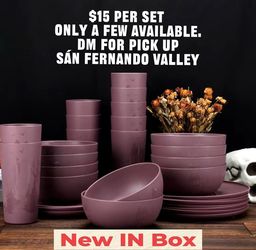 Halloween Dinnerware 30 piece set