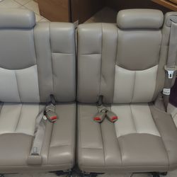 2003 GMC Denali 3rd Row Seats