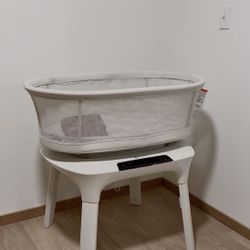 4moms Baby Crib