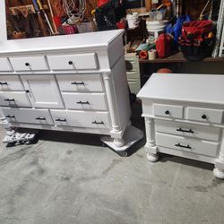 White 3 Piece Bed Set