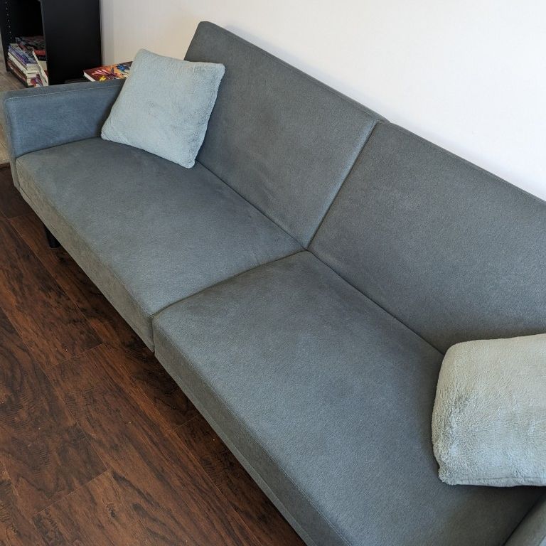 Couch / Futon