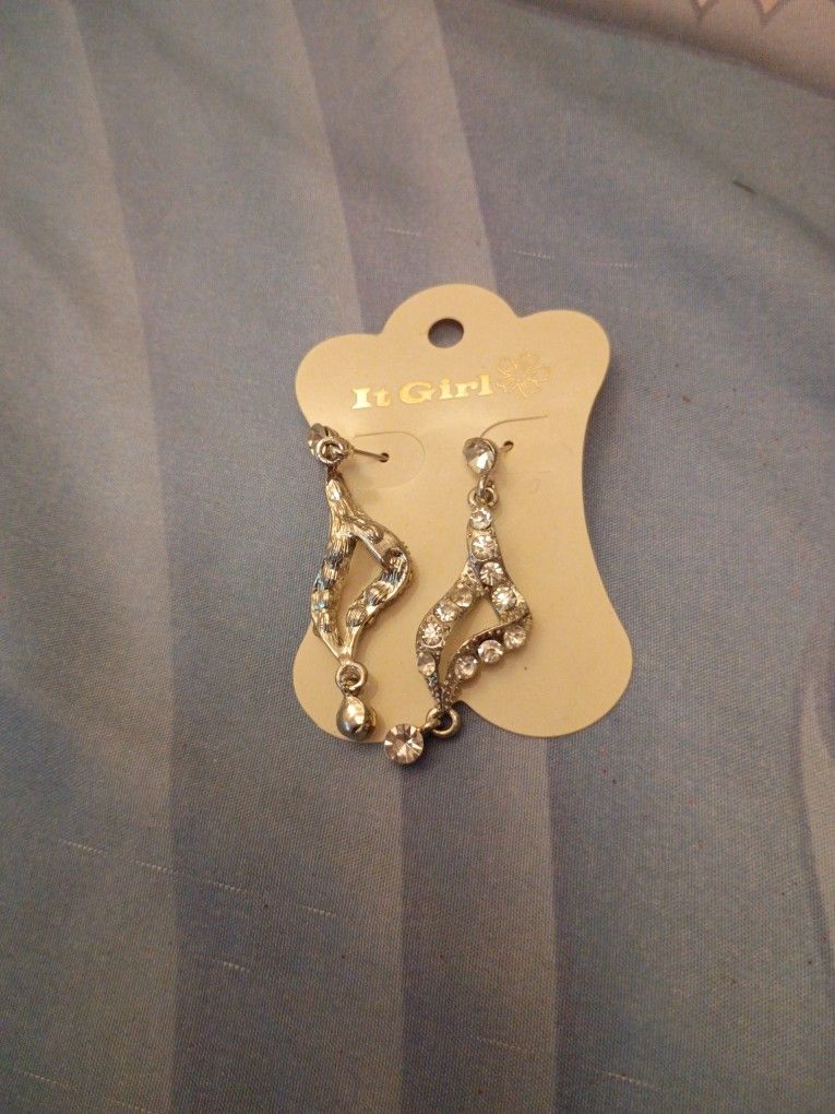 Ear Ring.