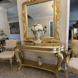 Very  Beautiful gorgeous Console With Mirror