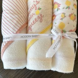 3 Hooded Baby Towels 