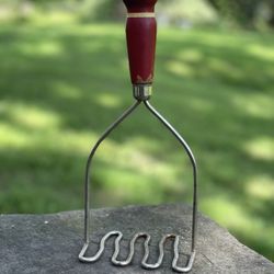 Vintage Red Wood Handle Stainless Steel Metal Potato/rice Masher