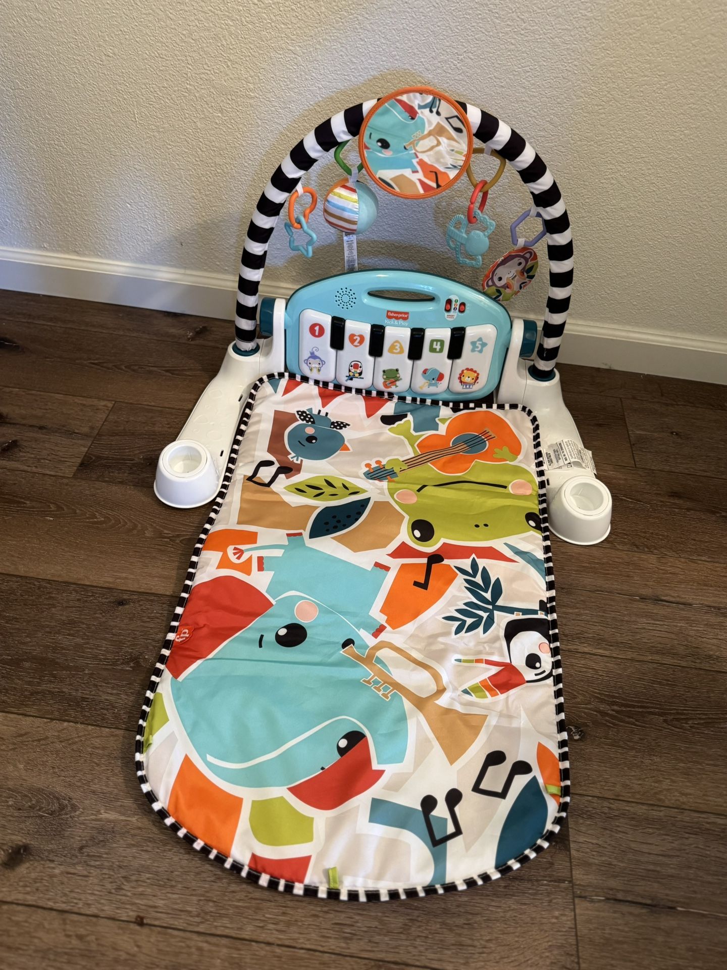 Fisher Price Glow And Grow Kick And Play Gym