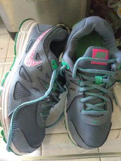Nike sz 7