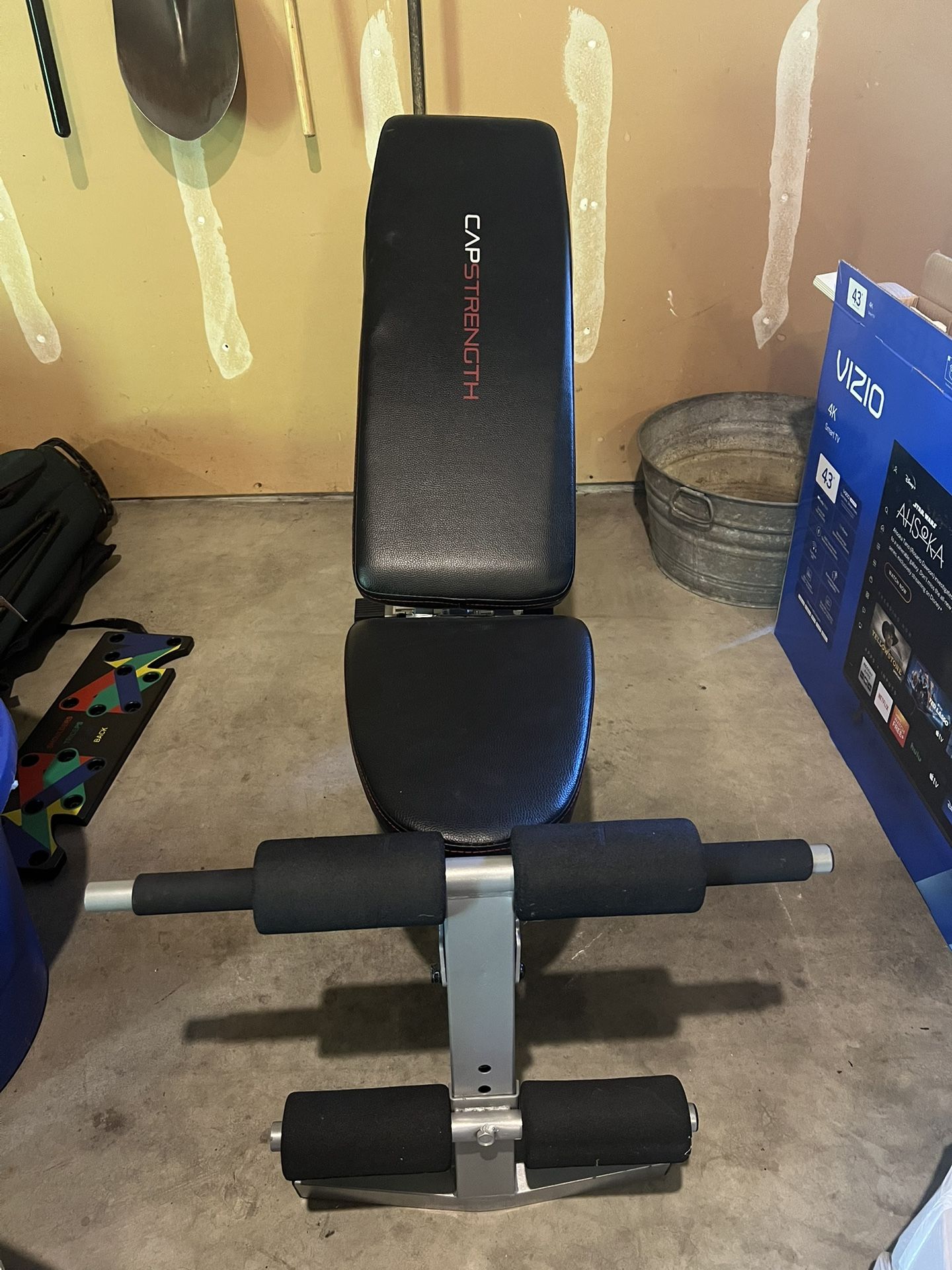 CapStrength Folding Workout Bench